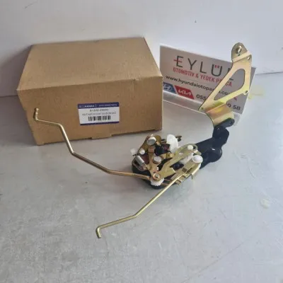 Hyundai Accent 00-05 Kapı Kilidi Ön Sağ 81320-25030